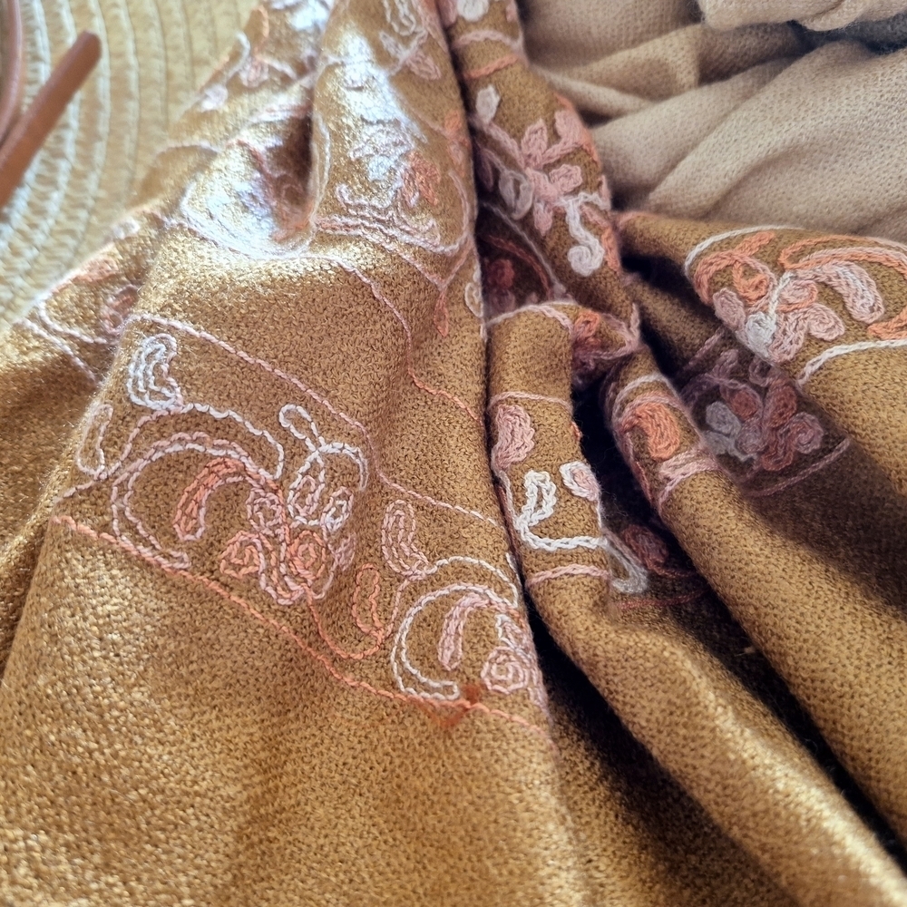 Warm Rich  Tan Pashmina with Pastel Pinks Embroidery 70% Pashmina 30%silk - Picture 6 of 12